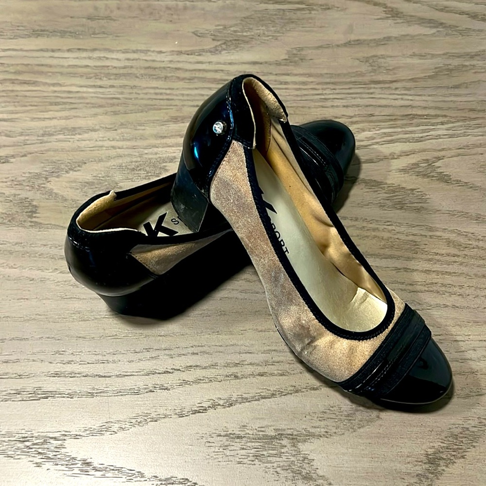 Women’s Anne Klein Sport Pumps SIZE 8.5